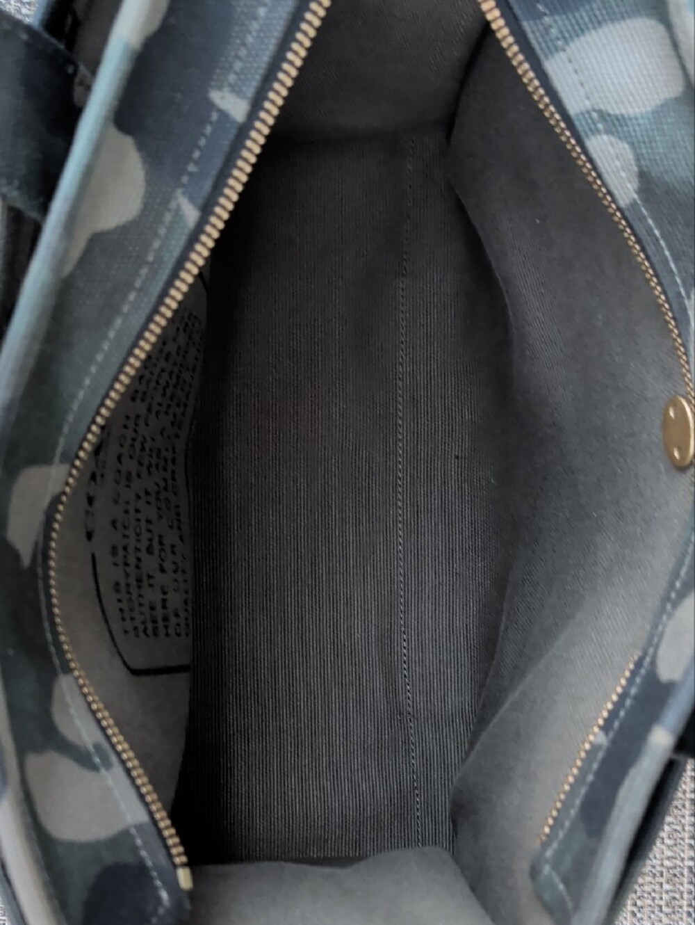 Coach Medium Camo Canvas Cargo Tote (CY845) EUC - Picture 7 of 9